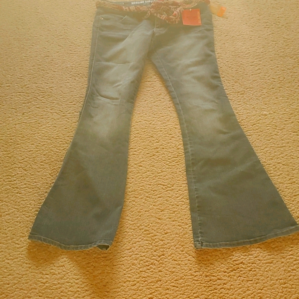Bell bottom jeans w/belt